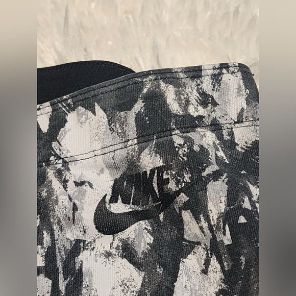 NIKE Women's Geometric Print Ankle Length Cotton Blend Leggings Size Large EUC - Picture 6 of 7